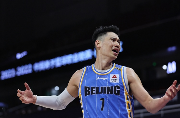 完美真人-经纪人透露：CBA球员对林书豪防守强硬但充满敬意